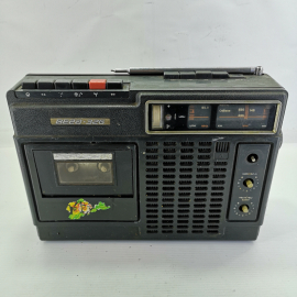 Магнитофон кассетный Вега-326, работоспособность неизвестна. СССР